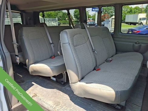 Used 2025 Chevrolet Express 3500 LT w/ LT Preferred Equipment Group RWD image 11