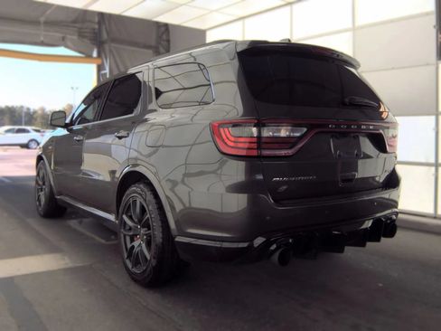 Used 2018 Dodge Durango SRT w/ Technology Group AWD/4WD image 4