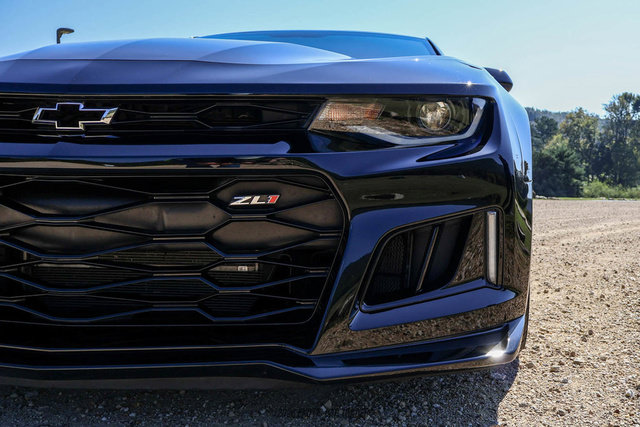 Used 2019 Chevrolet Camaro ZL1 w/ LPO, ZL1 Protection Package RWD image 99