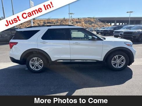 Used 2023 Ford Explorer XLT w/ Equipment Group 202A image 7