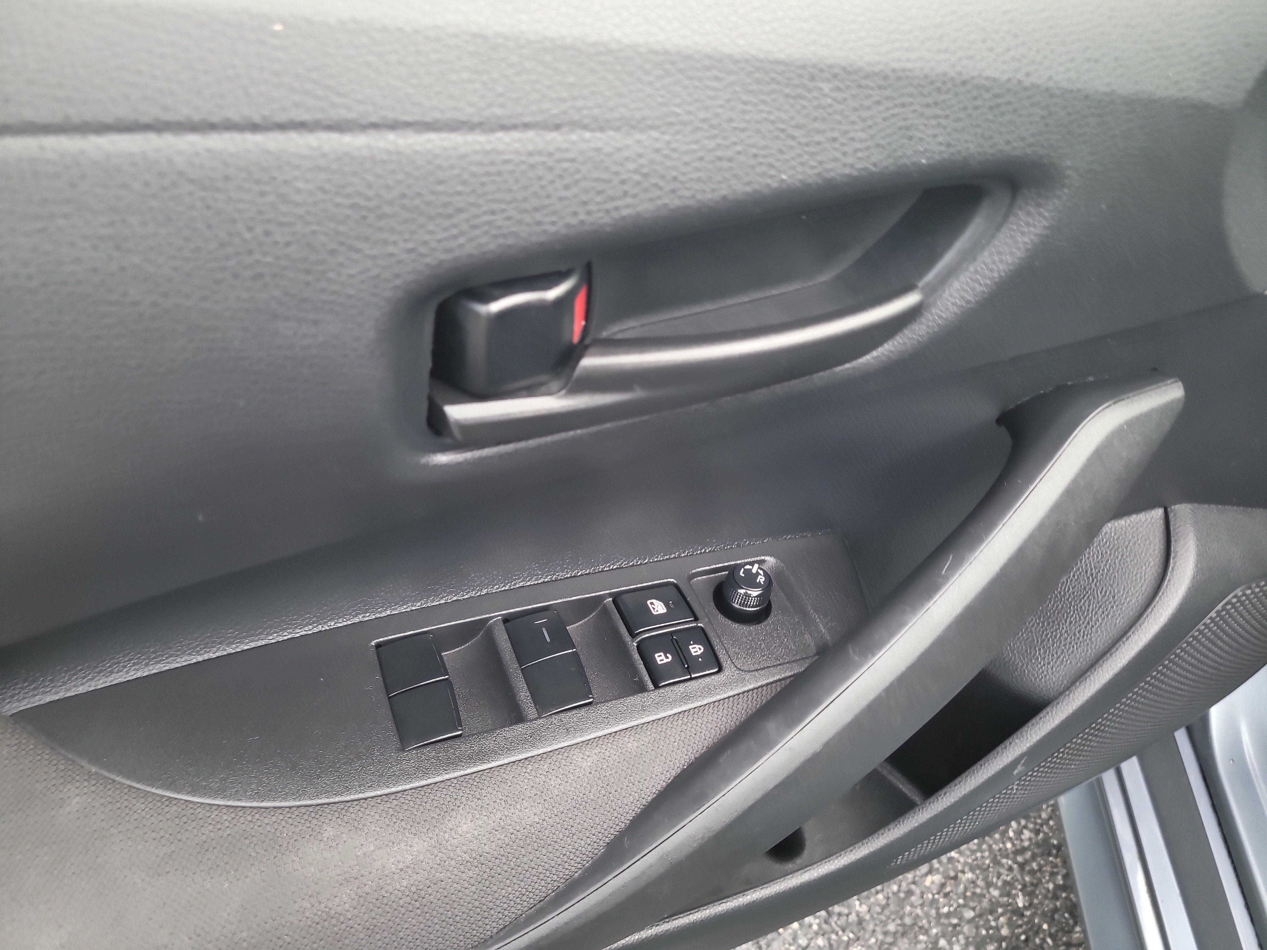 Certified 2025 Toyota Corolla LE FWD image 17