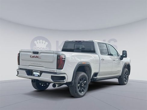 New 2026 GMC Sierra 3500 AT4 w/ AT4 Premium Plus Package image 7