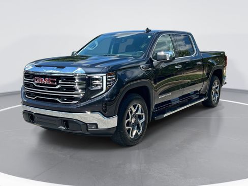 Used 2024 GMC Sierra 1500 SLT w/ SLT Premium Plus Package AWD/4WD image 5