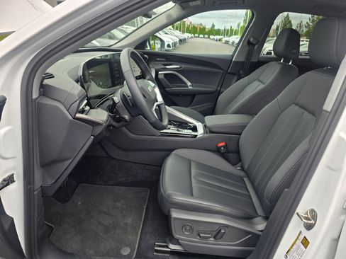 Certified 2025 Audi Q5 Premium w/ Premium Plus AWD/4WD image 12