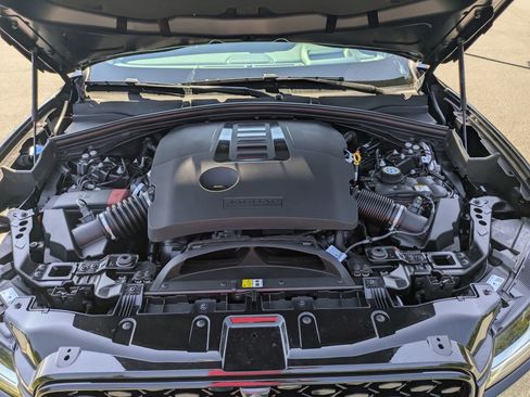 New 2026 Jaguar F-PACE R-Dynamic S image 32