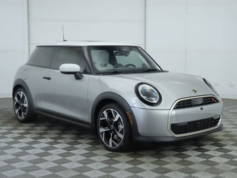 New 2026 MINI Cooper S image 3