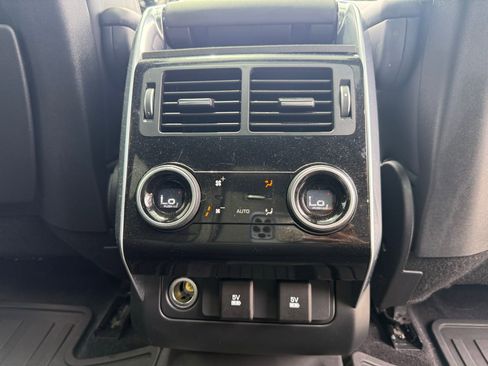 Used 2021 Land Rover Range Rover Sport HST image 28