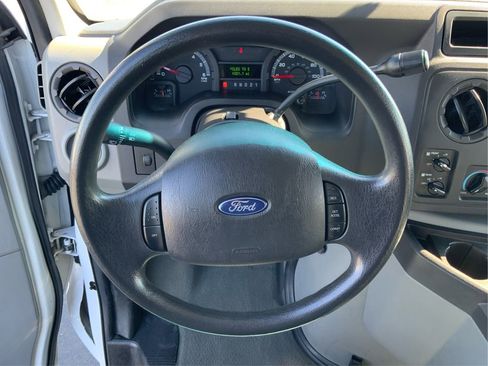 Used 2009 Ford E-150 and Econoline 150 Wagon image 19