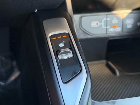 New 2025 Kia Sorento S image 14