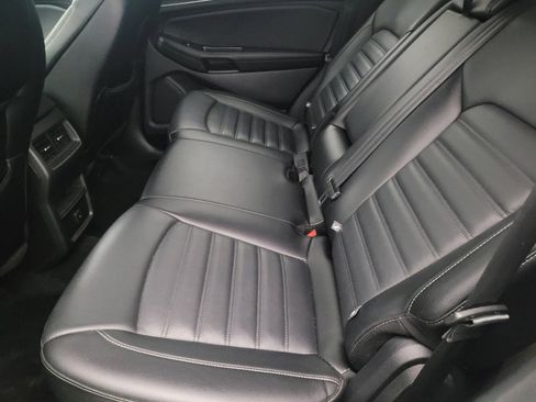 Used 2017 Ford Edge SEL w/ Equipment Group 201A FWD image 18