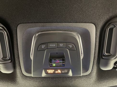 New 2026 Toyota Corolla SE image 29