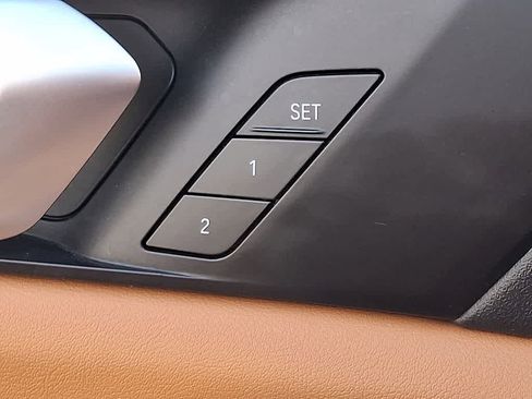 Certified 2024 BMW X5 xDrive40i w/ M Sport Package image 26