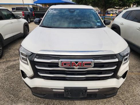 Used 2026 GMC Terrain Elevation FWD image 2