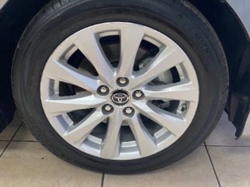 Used 2019 Toyota Camry LE w/ Convenience Package image 31