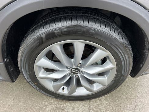 Used 2022 INFINITI QX50 Luxe image 12