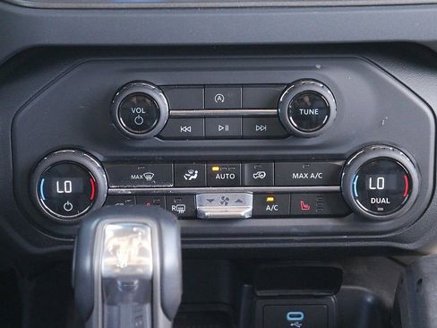Used 2025 Ford Bronco Badlands AWD/4WD image 22