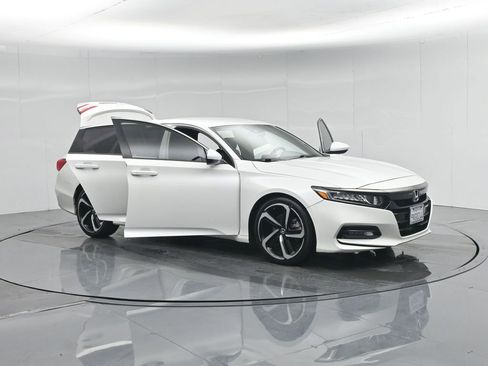 Used 2020 Honda Accord Sport image 36
