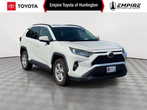 Used 2020 Toyota RAV4 XLE w/ Convenience Package AWD/4WD image 1