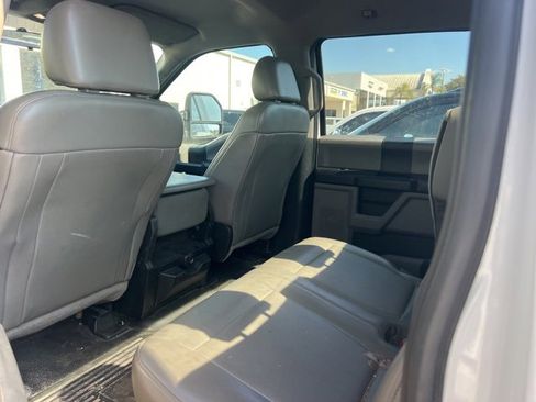 Used 2017 Ford F250 XL w/ Power Equipment Group image 6