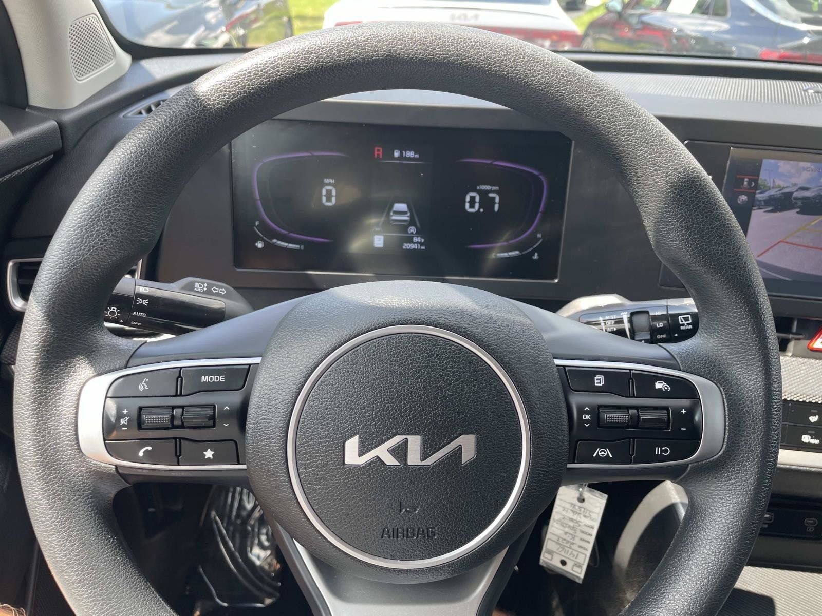 Used 2023 Kia Sportage LX AWD/4WD image 27