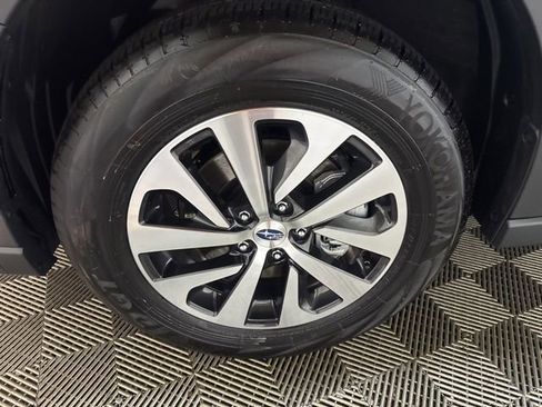 Certified 2025 Subaru Outback Premium image 10