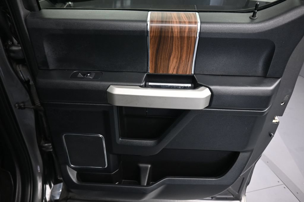 Used 2016 Ford F150 Lariat AWD/4WD image 38