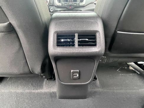Used 2020 GMC Terrain SLE AWD/4WD image 27