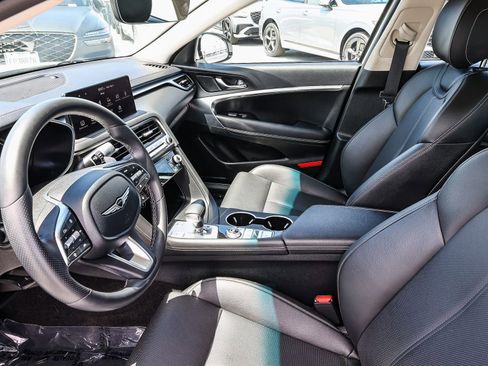 Used 2025 Genesis G70 2.5T RWD image 21