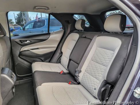 Used 2018 Chevrolet Equinox LS FWD image 11