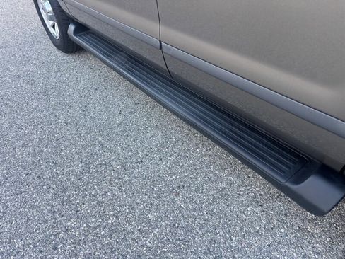 Used 2006 Ford Explorer XLS image 34