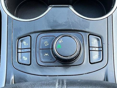 Used 2022 GMC Terrain SLE w/ Driver Convenience Package FWD image 36