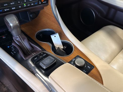 Used 2019 Lexus RX 350 AWD w/ Navigation Package image 29