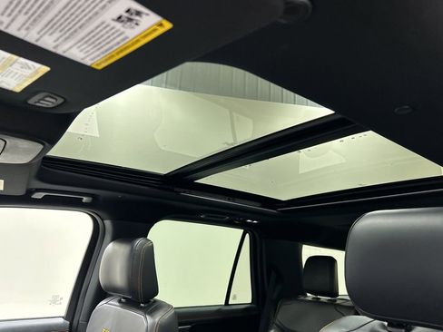 Used 2025 Ford Expedition Tremor image 26