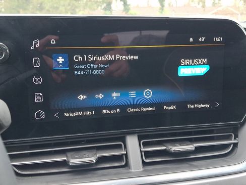 Used 2026 Chevrolet Trax ACTIV w/ Sunroof Package image 28