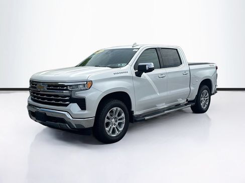 Used 2022 Chevrolet Silverado 1500 LTZ AWD/4WD image 3