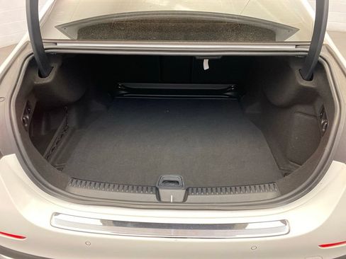 Used 2024 Mercedes-Benz E 350 4MATIC Sedan image 31