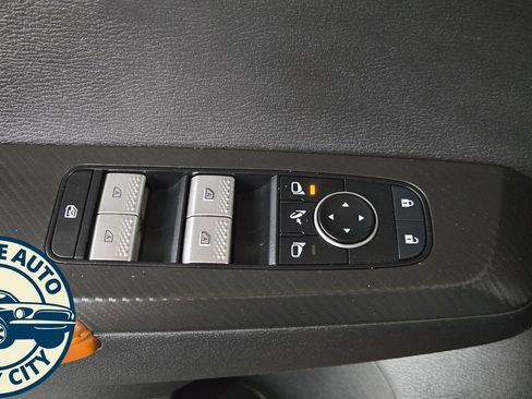Used 2022 Mitsubishi Outlander SEL AWD/4WD image 25