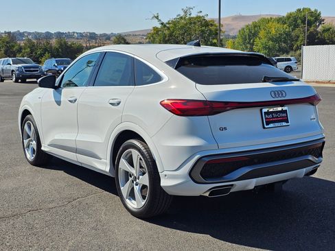 New 2025 Audi Q5 Prestige image 4