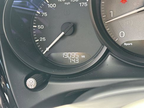 Used 2023 Porsche Macan S image 19