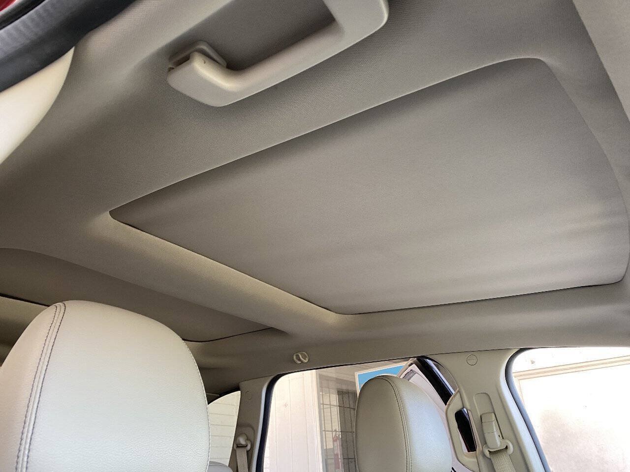 Used 2013 Ford Edge SEL FWD image 35