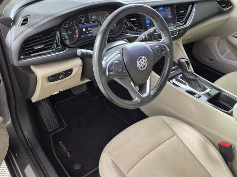 Used 2019 Buick Regal Essence w/ Sights and Sounds Package FWD image 11