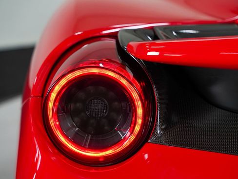 Used 2020 Ferrari 488 Pista Spider image 24