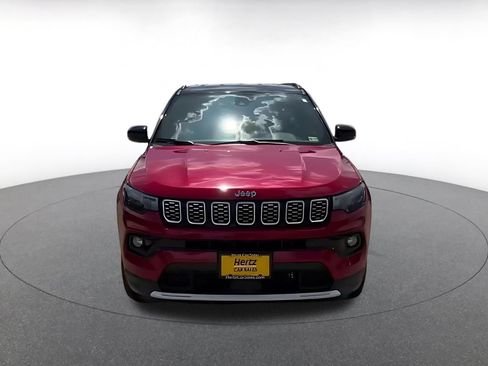 Used 2025 Jeep Compass Limited AWD/4WD image 3