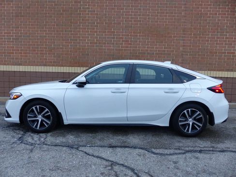 Used 2024 Honda Civic LX image 6