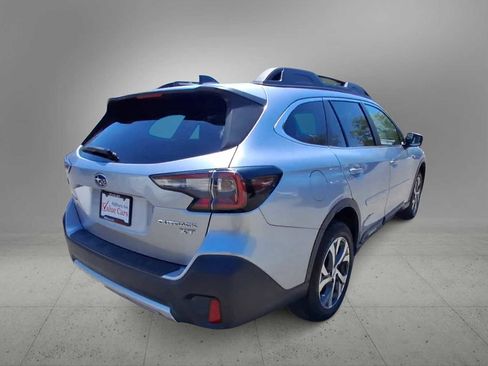 Used 2022 Subaru Outback Limited XT AWD/4WD image 7