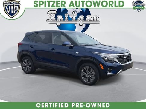 Used 2025 Kia Seltos LX AWD/4WD image 2