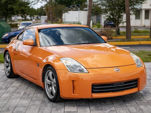 Used 2007 Nissan 350Z Grand Touring w/ Cargo Convenience Pkg RWD image 2
