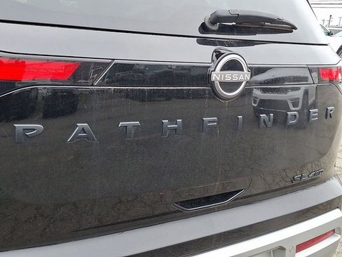 Used 2023 Nissan Pathfinder SL w/ SL Premium Package AWD/4WD image 32