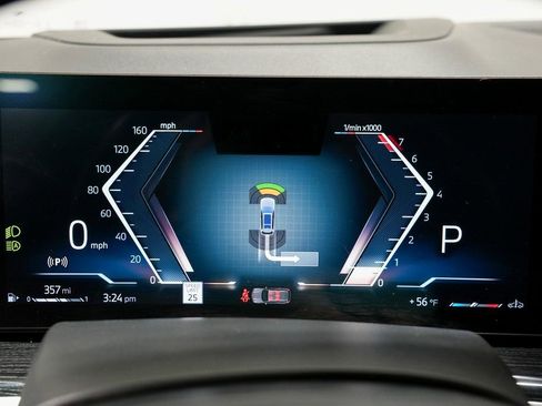 Used 2023 BMW X7 xDrive40i w/ Executive Package image 12