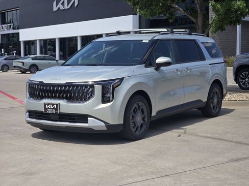 New 2026 Kia Carnival EX FWD image 2